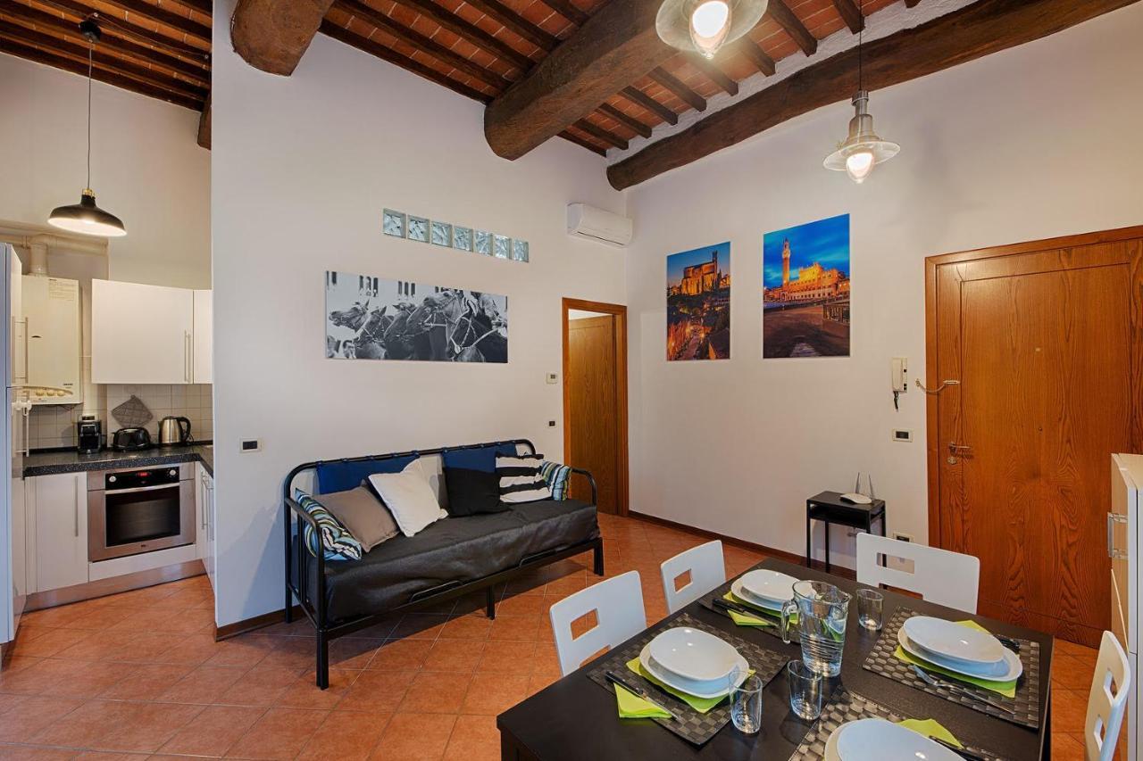 Casazappa - In Centro A Piedi, Parcheggio E Giardino Privato Apartment Siena Exterior photo