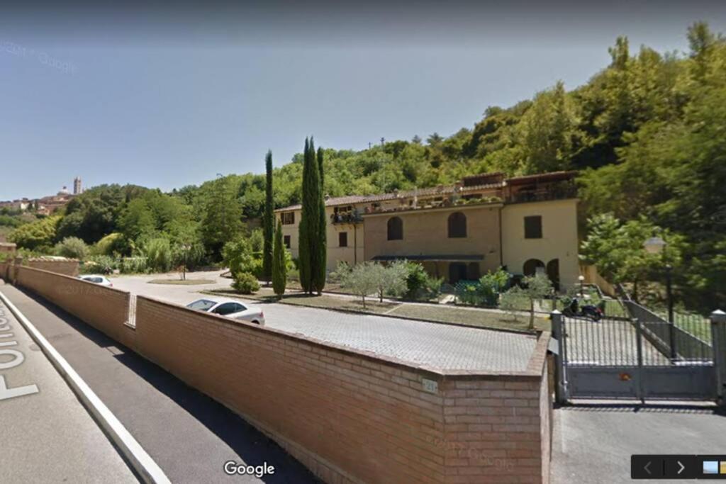 Casazappa - In Centro A Piedi, Parcheggio E Giardino Privato Apartment Siena Exterior photo